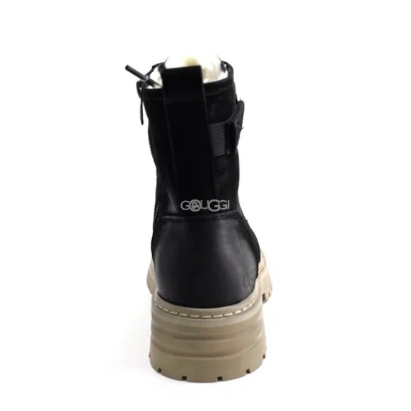 UGG Baker Black